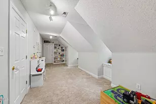 6233 Hilbert Ridge Dr, Holly Springs, NC 27540 - Photo 18