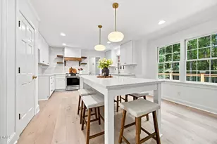 2404 Beechview Ct, Raleigh, NC 27615 - Photo 10