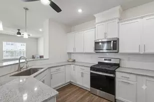 321 Parker Sta Ave, Fuquay Varina, NC 27526 - Photo 8