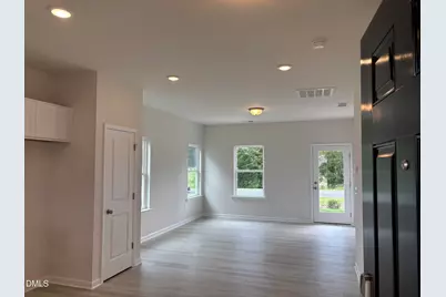 279 Courtside Drive, Dunn, NC 28334 - Photo 2