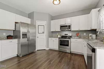 119 S Rose Hill Drive, Clayton, NC 27520 - Photo 10