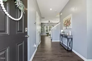 119 S Rose Hill Dr, Clayton, NC 27520 - Photo 2