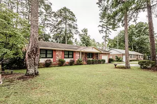 303 Hasting St, Tarboro, NC 27886 - Photo 2