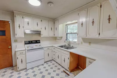 2072 Edwin Robertson Road, Roxboro, NC 27574 - Photo 4