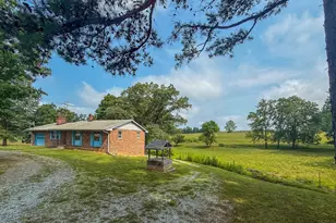 2072 Edwin Robertson Rd, Roxboro, NC 27574 - Photo 2