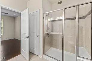 10017 Lynnberry Pl, Raleigh, NC 27617 - Photo 18