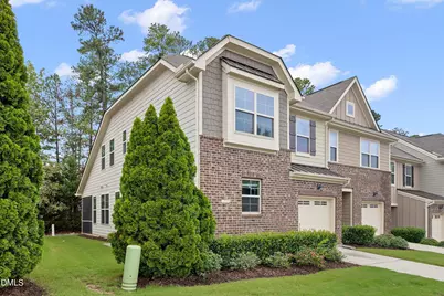 10017 Lynnberry Place, Raleigh, NC 27617 - Photo 2