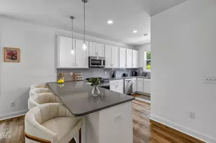 5631 Johnson Woods Ct, Raleigh, NC 27609 - Photo 8
