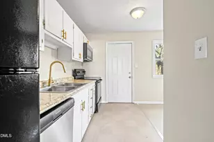 1218 Southwood Dr, Fayetteville, NC 28304 - Photo 12