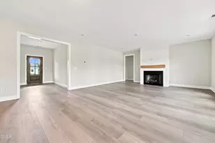 305 Mace St, Sanford, NC 27332 - Photo 4