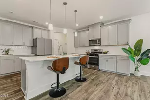 6805 Doddridge Ln, Cary, NC 27519 - Photo 6