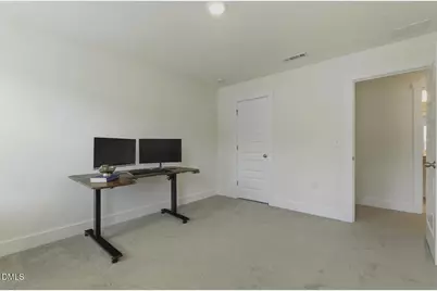 6805 Doddridge Lane, Cary, NC 27519 - Photo 38