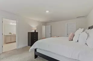 6805 Doddridge Ln, Cary, NC 27519 - Photo 30