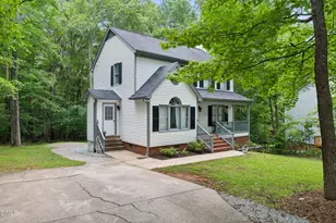 408 Lafayette Dr, Hillsborough, NC 27278 - Photo 2