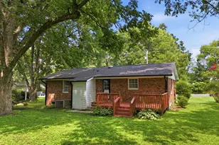 303 Sunset Ave, Oxford, NC 27565 - Photo 2