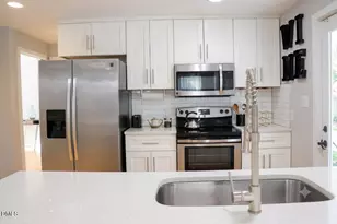 1105 Calvin St, Durham, NC 27701 - Photo 10