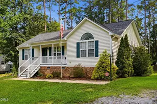 130 Walton Cir, Benson, NC 27504 - Photo 2