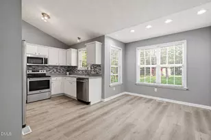 130 Walton Cir, Benson, NC 27504 - Photo 10
