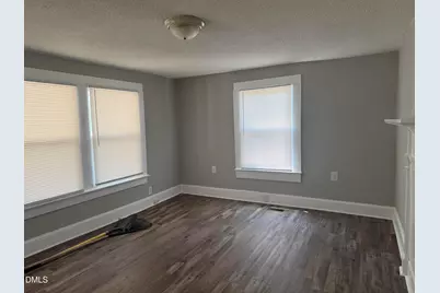 511 E Woodall Street, Smithfield, NC 27577 - Photo 2