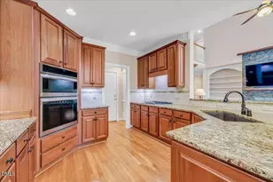 206 Yale Ln, Chapel Hill, NC 27517 - Photo 10