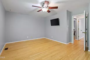 27 Clover Dr, Chapel Hill, NC 27517 - Photo 20