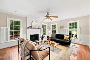 2461 Sedgefield Dr, Chapel Hill, NC 27514 - Photo 14