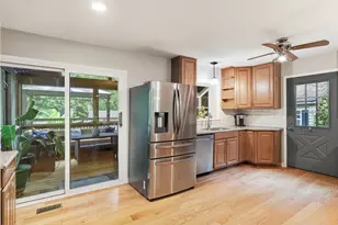 107 McCloud Ct, Cary, NC 27511 - Photo 10