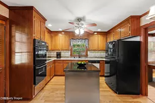 5405 Parkwood Dr, Raleigh, NC 27612 - Photo 10