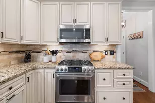 205 Gentlewoods Dr, Cary, NC 27518 - Photo 24