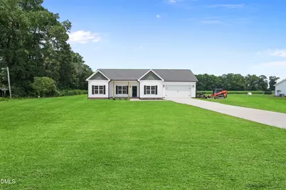 425 Bud Johnson Road, Newton Grove, NC 28366 - Photo 2