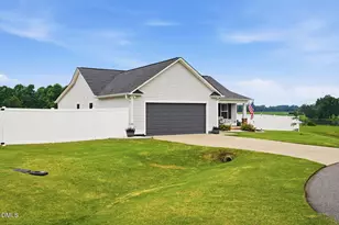 55 Fall Brg Cir, Benson, NC 27504 - Photo 2