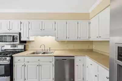 2506 Ashley Place, Burlington, NC 27215 - Photo 18
