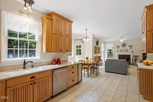 87 Danning Dr, Chapel Hill, NC 27516 - Photo 8
