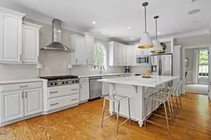 2330 Hales Rd, Raleigh, NC 27608 - Photo 14