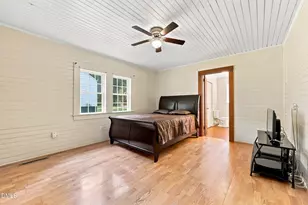 221 Zollicoffer Ave, Henderson, NC 27536 - Photo 22