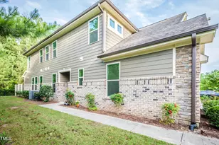411 Alamosa Pl, Cary, NC 27519 - Photo 8