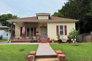 215 W Parker St, Graham, NC 27253 - Photo 1