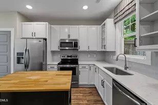 2800 Bedford Green Dr, Raleigh, NC 27604 - Photo 10