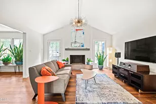 5620 Farley Dr, Raleigh, NC 27609 - Photo 6