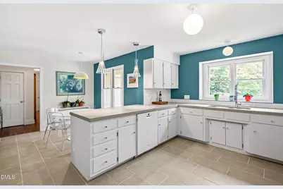 5620 Farley Drive, Raleigh, NC 27609 - Photo 4