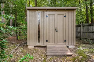 5620 Farley Dr, Raleigh, NC 27609 - Photo 26