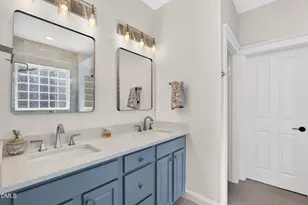 114 Naperville Dr, Cary, NC 27519 - Photo 22