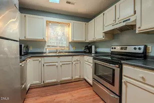 1738 Township Cir, Raleigh, NC 27609 - Photo 2