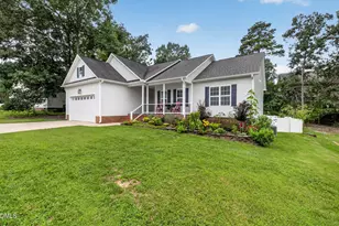 33 Greenfield Ln, Clayton, NC 27527 - Photo 2