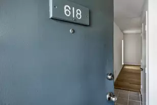 618 Pine Ridge Pl, Raleigh, NC 27609 - Photo 2