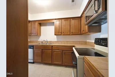 618 Pine Ridge Place, Raleigh, NC 27609 - Photo 24