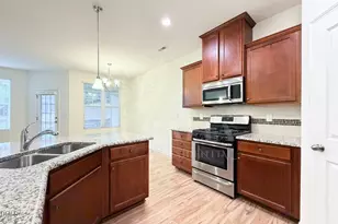 907 Saratoga Dr, Durham, NC 27704 - Photo 8