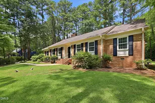 1508 Lord Ashley Dr, Sanford, NC 27330 - Photo 4