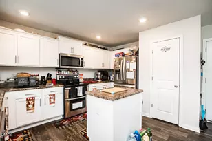904 Cannonade Dr, Whitsett, NC 27377 - Photo 6