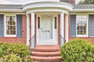 2108 Edgewood Ave, Burlington, NC 27215 - Photo 2